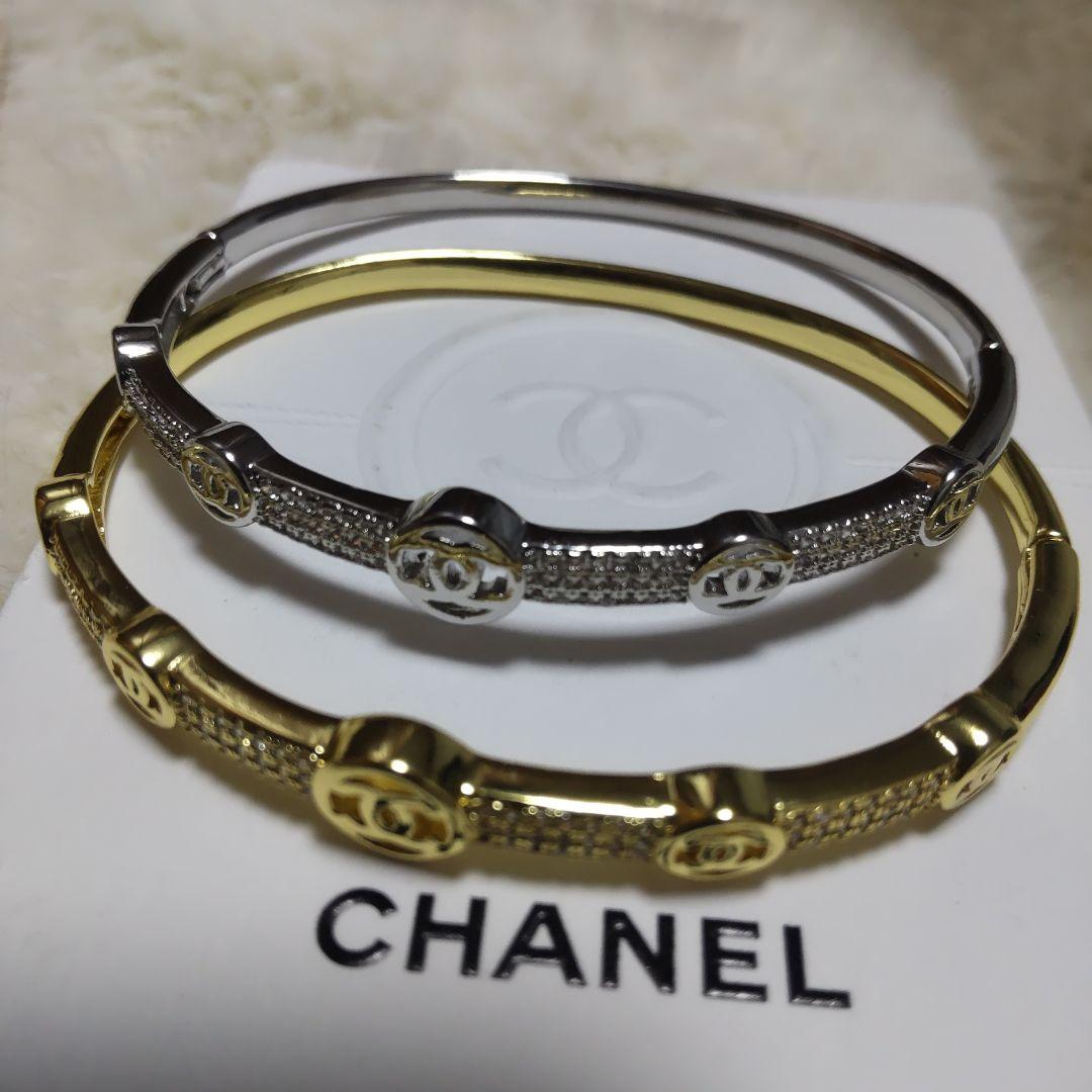 【2個セット】新品未使用♥️ CHANEL ロゴバングル ノベルティ♥️