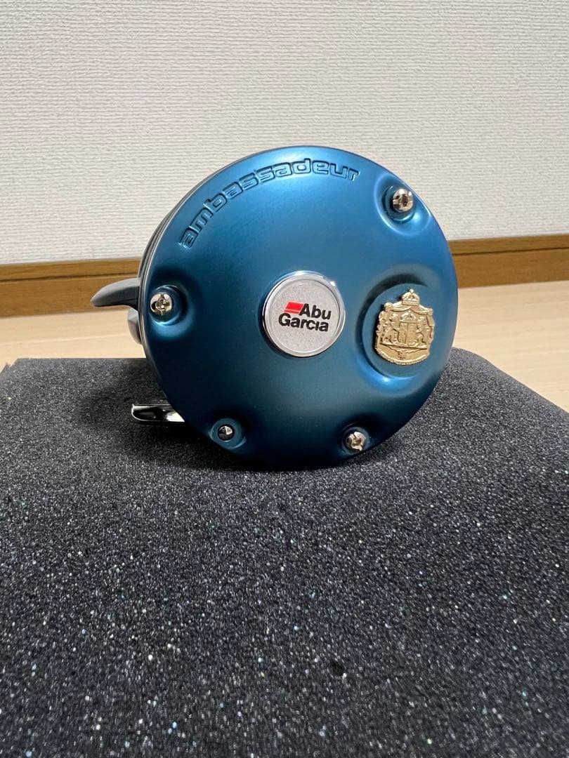 希少　超美品　Abu Garcia 5601C4 ベイトリール　左巻き　ブルー