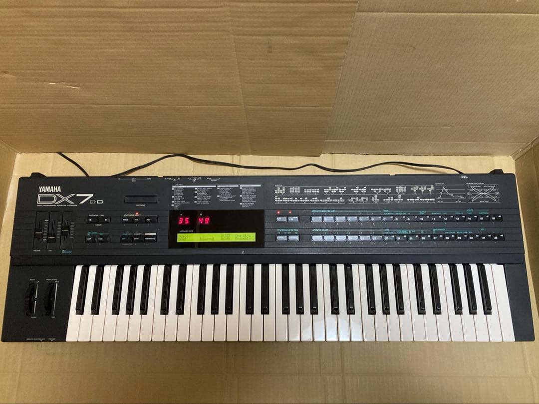 YAMAHA DX7Ⅱ-D シンセサイザー キーボード ヤマハ 0802②