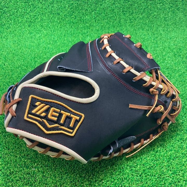 ZETT ゼット捕手 硬式キャッチャーミット 硬式野球　グローブ　右投げ 670