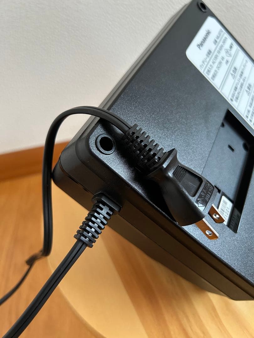 Panasonic NKJ073Z 電動自転車　バッテリー充電器